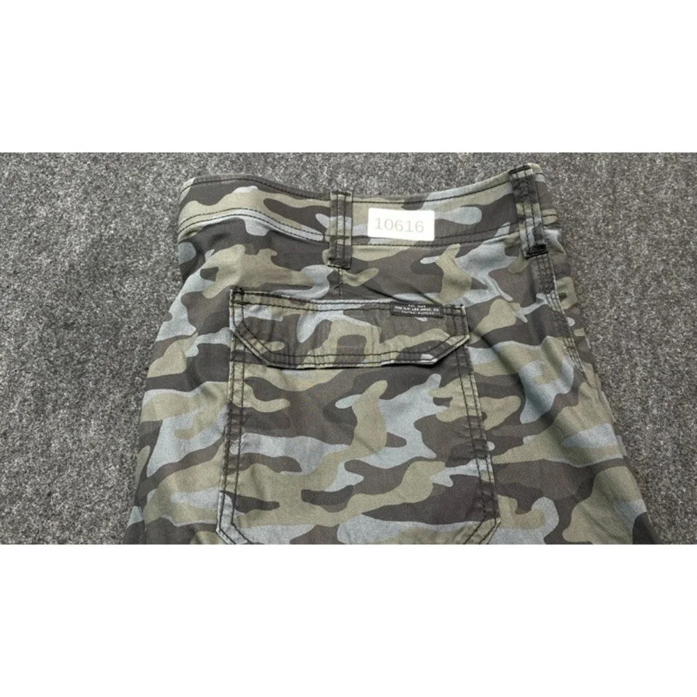 Lee Cargo Shorts Mens 46 Green Camo Extreme Motion Performance Tactical